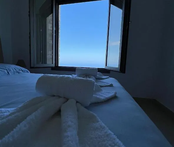 Con Vista Villa *